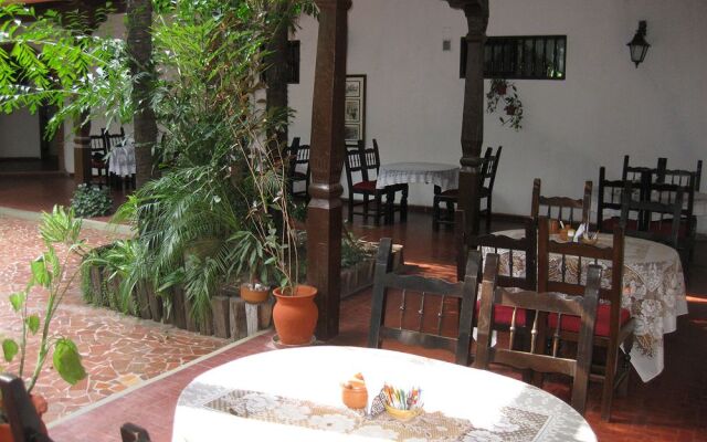 Urbari Apartment Hotel
