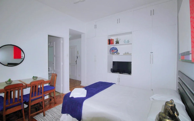 Studio Completo em Ipanema C063