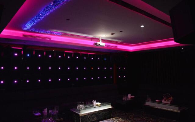 A25 Luxury Hotel