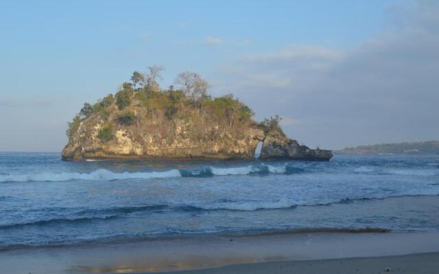 Nyuh Gading Bungalow Nusa Penida
