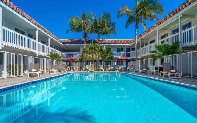 Studio 6 Suites Carpinteria, CA–Santa Barbara - South