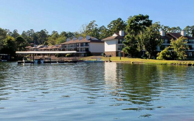 Emerald Isle Resort