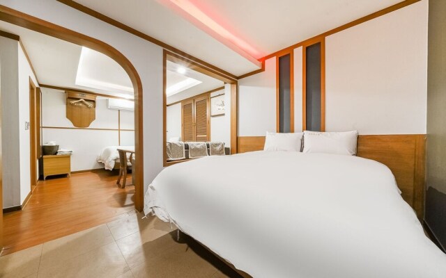Goyang (Hwajeong) Karma Hotel