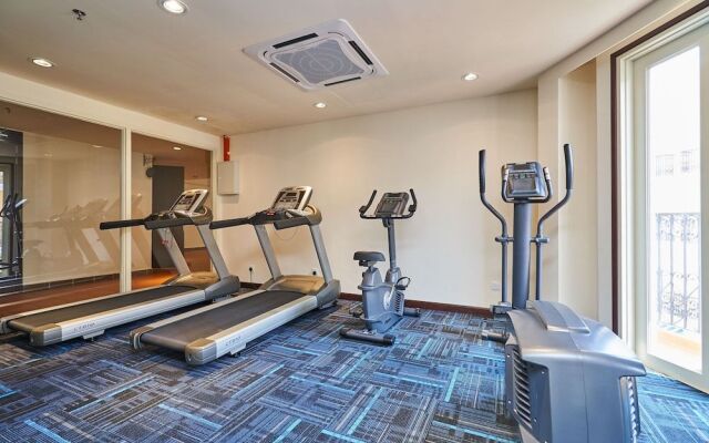 OYO Home 89378 The Platinum Suites