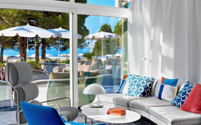 Le Meridien Beach Plaza