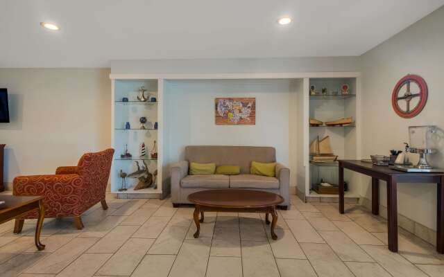 Econo Lodge Inn & Suites Fulton - Rockport