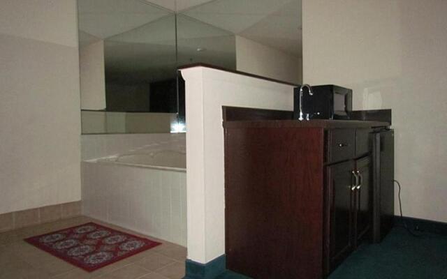 Western Inn & Suites Hampton