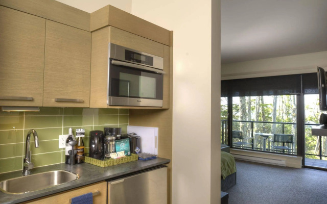 Black Rock Oceanfront Resort