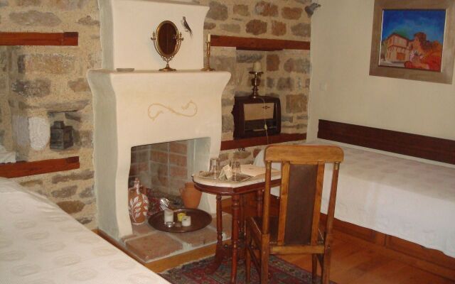 Oikia Alexandrou Traditional Inn