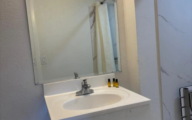 Monterey Fireplace Inn