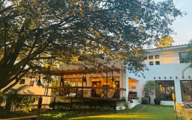 La Provence Restaurant & Boutique Hotel