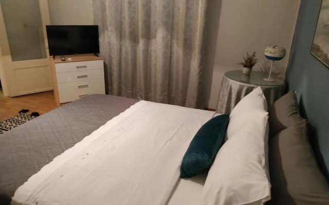 Linda's house 2