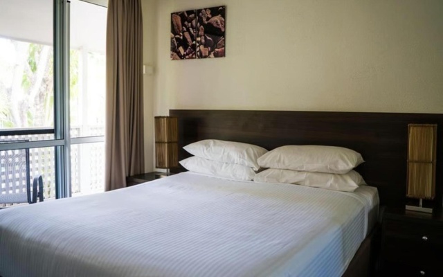 Reef Resort Villas Port Douglas – Guest Rooms – Port Douglas