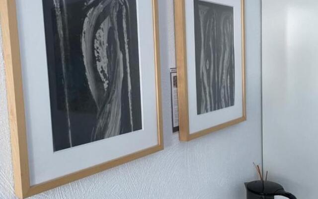 Room Art Lovers
