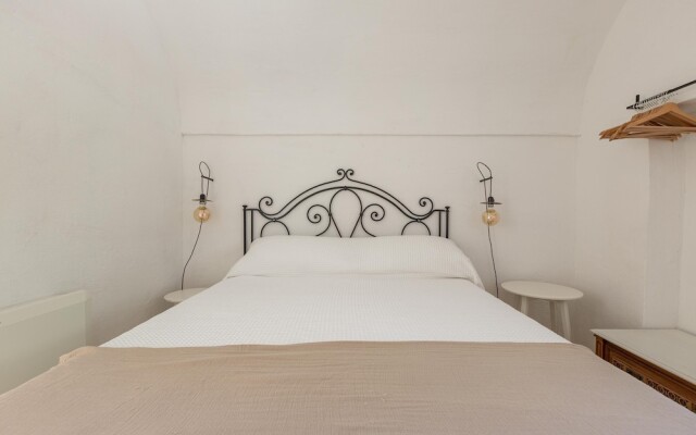 2410 Tenuta dei Fragni by Perle di Puglia