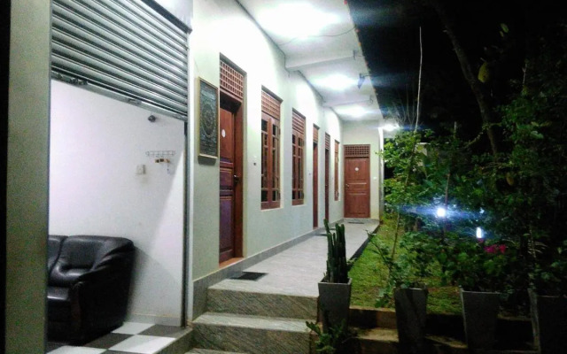 Dinimuthu Rest Inn