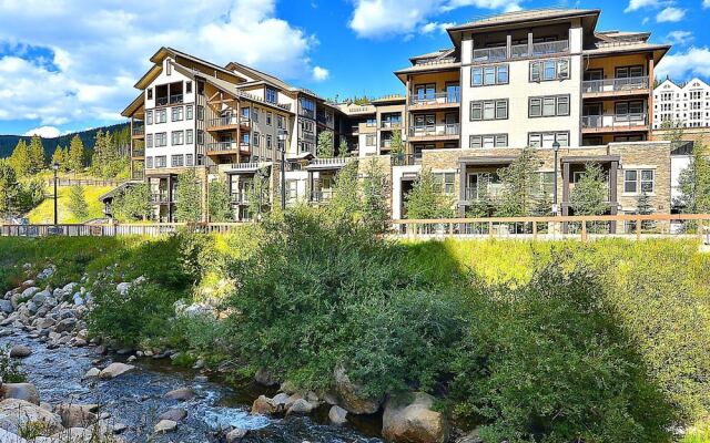 Founders - 4374 2 Bedroom Condo by RedAwning