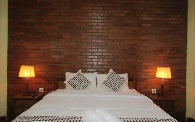 Nia Maretta House Syariah