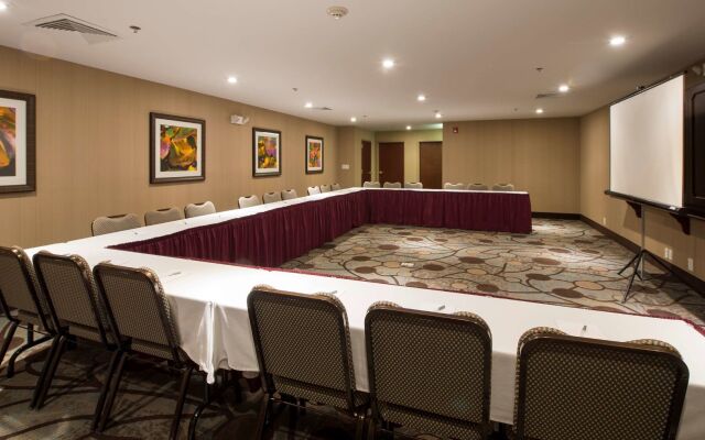 Hampton Inn Cornelia