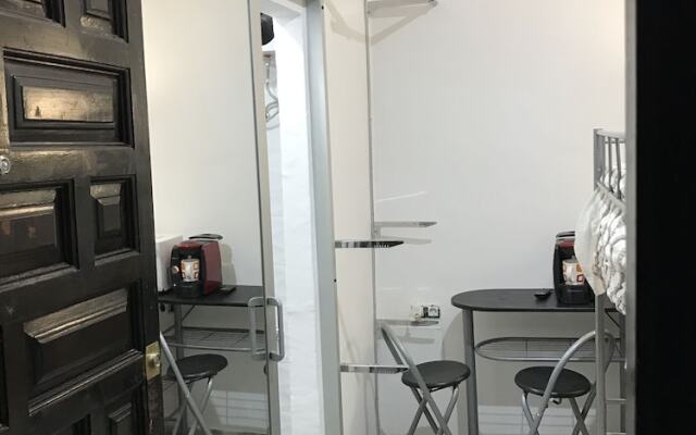 Reyna Express - Low Cost Accommodation