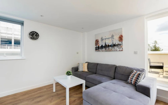 Skyvillion - Huge 4bed Apartment Wbalcony - Parking