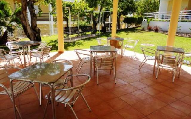 Sun & Pool Holiday Apartment