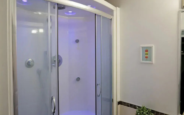 Modern 1Br in Norquay Village by Sonder