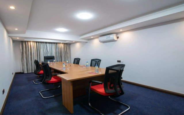 Heri Heights Hotel Apartments, SureStay Collection by BW