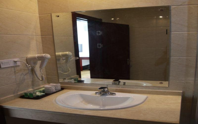 Shanghai Shuiting Holiday Resort