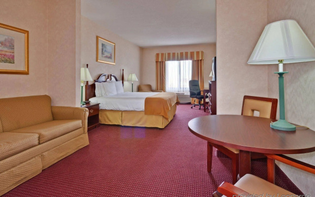 Holiday Inn Express Hotel & Suites Dayton West - Brookville by IHG