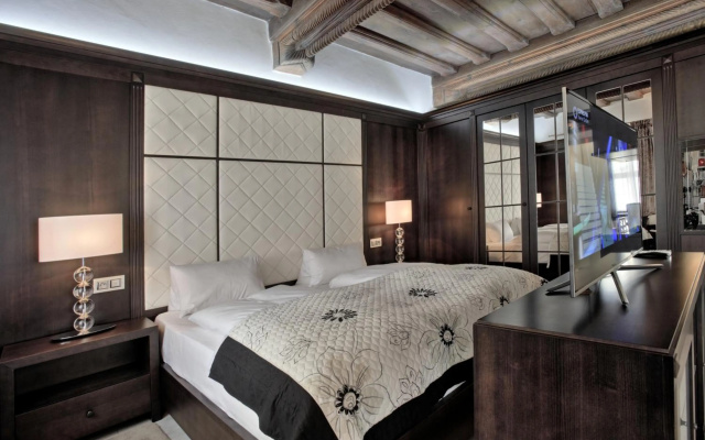 Hotel Grand