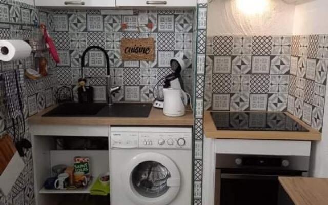 Studio dans villa calme à 15km de Cannes