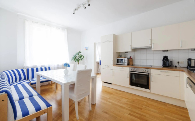 Apartment France | Operastreet