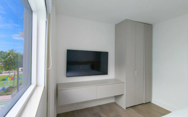 Bentley Hotel South Beach