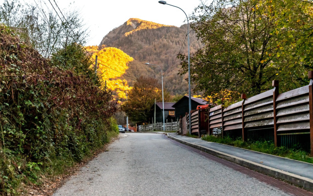 Море апартаментов на ГЭС 5