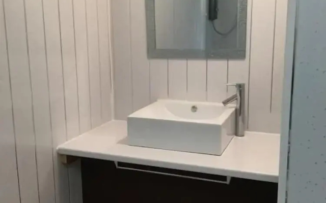 Wren 5-Hot Tub-Woodland Lodges-Pembrokshire-Tenby