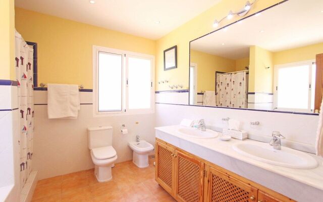 1106 Family Villa Heated Pool High Speed Wifi Netflix