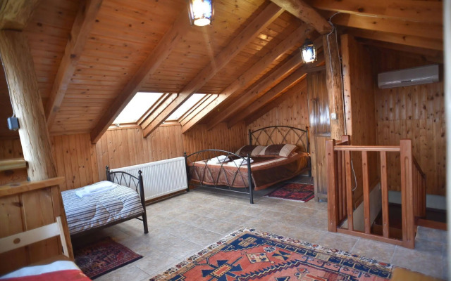 Santa Marina GuestHouse