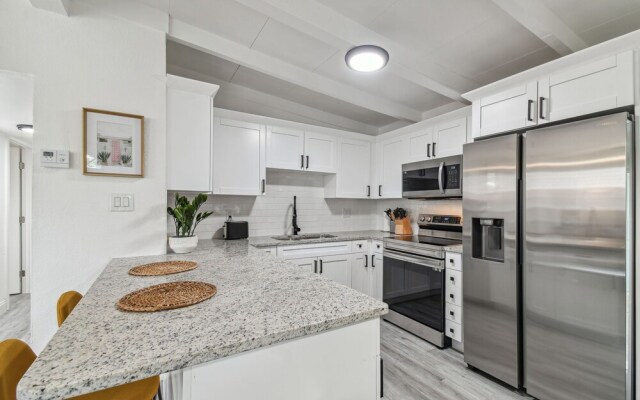 Coastal Bliss 3BR Gem Near MacDill AFB