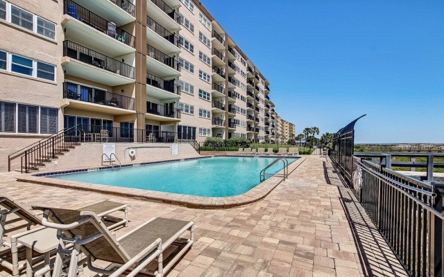 Amelia South - B1 - 2 Br Condo