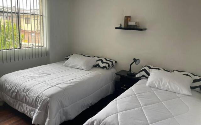 Casa 2 Pisos 100% Funcional En Cuenca Garantizado