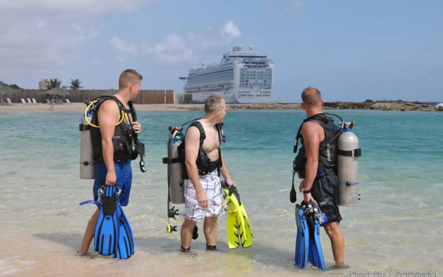 Mangrove Beach Corendon Curacao All-Inclusive Resort, Curio by Hilton