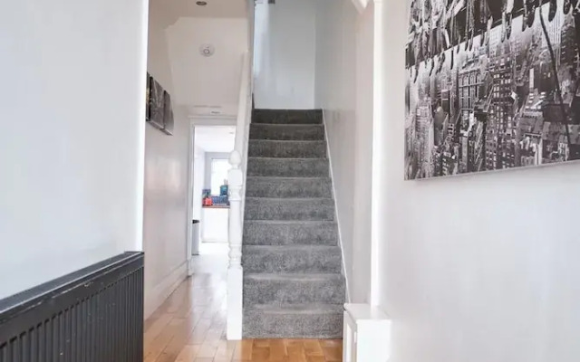 Impeccable 6-bed House in Ramsgate, Harbour Views