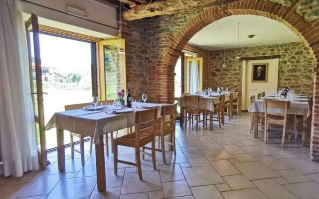 Villa Fornace Comfortable Holiday Residence