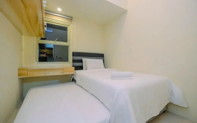 Strategic 2BR Apartment with Workspace @ Season City