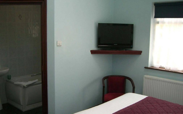 Kings Paget Hotel