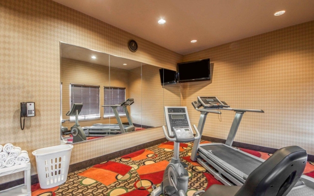Comfort Inn & Suites Norman near University