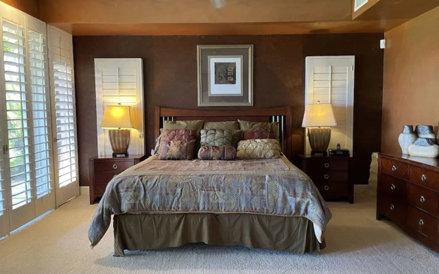 Huaka Mahina 4 Bedroom Home by RedAwning