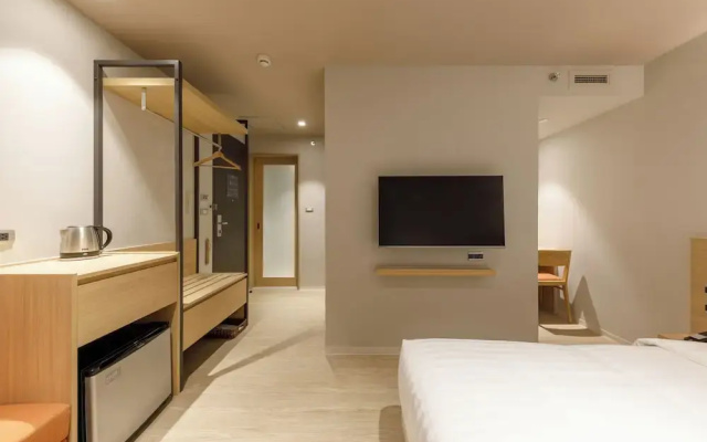 Nishitetsu Hotel Croom Bangkok Silom