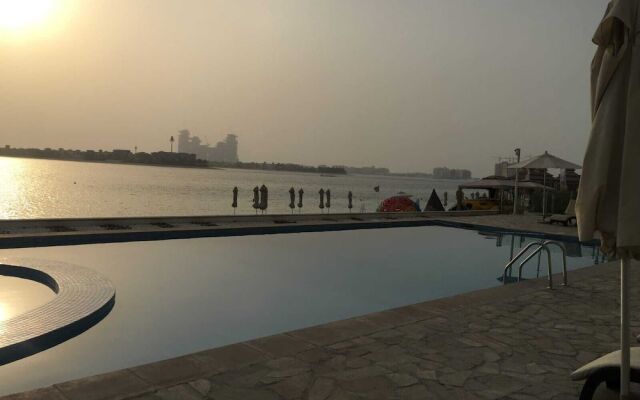 Airbetter- Dubai Palm Royal Bay Sea Face